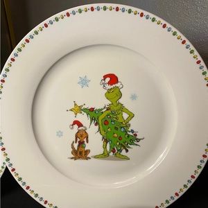 Set of four Grinch Dinner Plates
